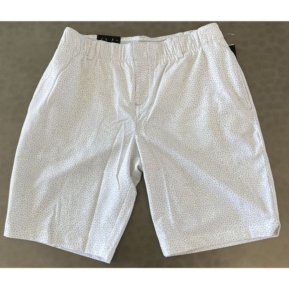 Under Armour 1370126 100 Women's Sz 12 White UA Links Printed Golf Short $80 - Picture 2 of 7